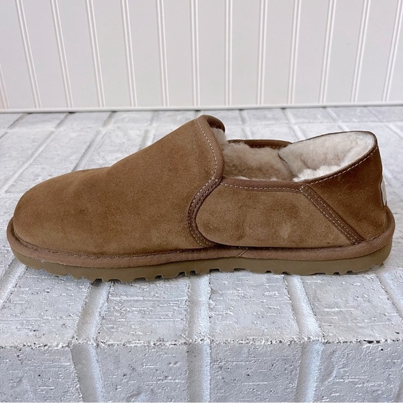 UGG Men's Kenton Suede Slippers in Chestnut - Picture 9 of 14